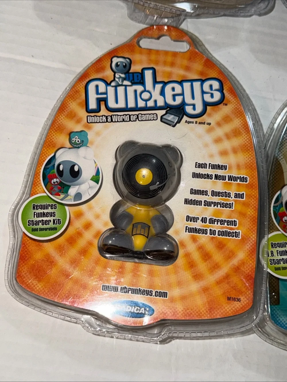UB Funkeys Series 1 & Funkiki Island 2007 Figure Set of 4 New